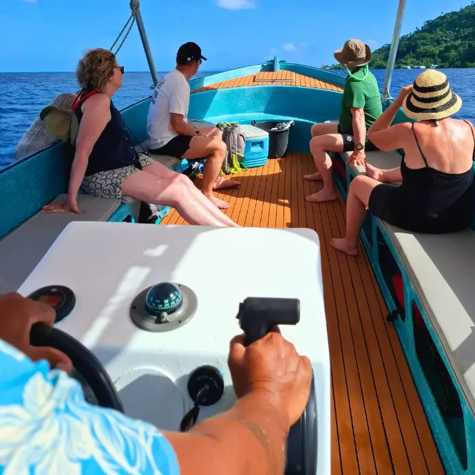 Location de bateau privé avec capitaine à Raiatea pour une journée sur mesure