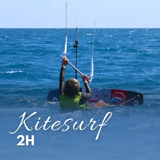 Water sports experience: Kitesurfing & Wingfoiling